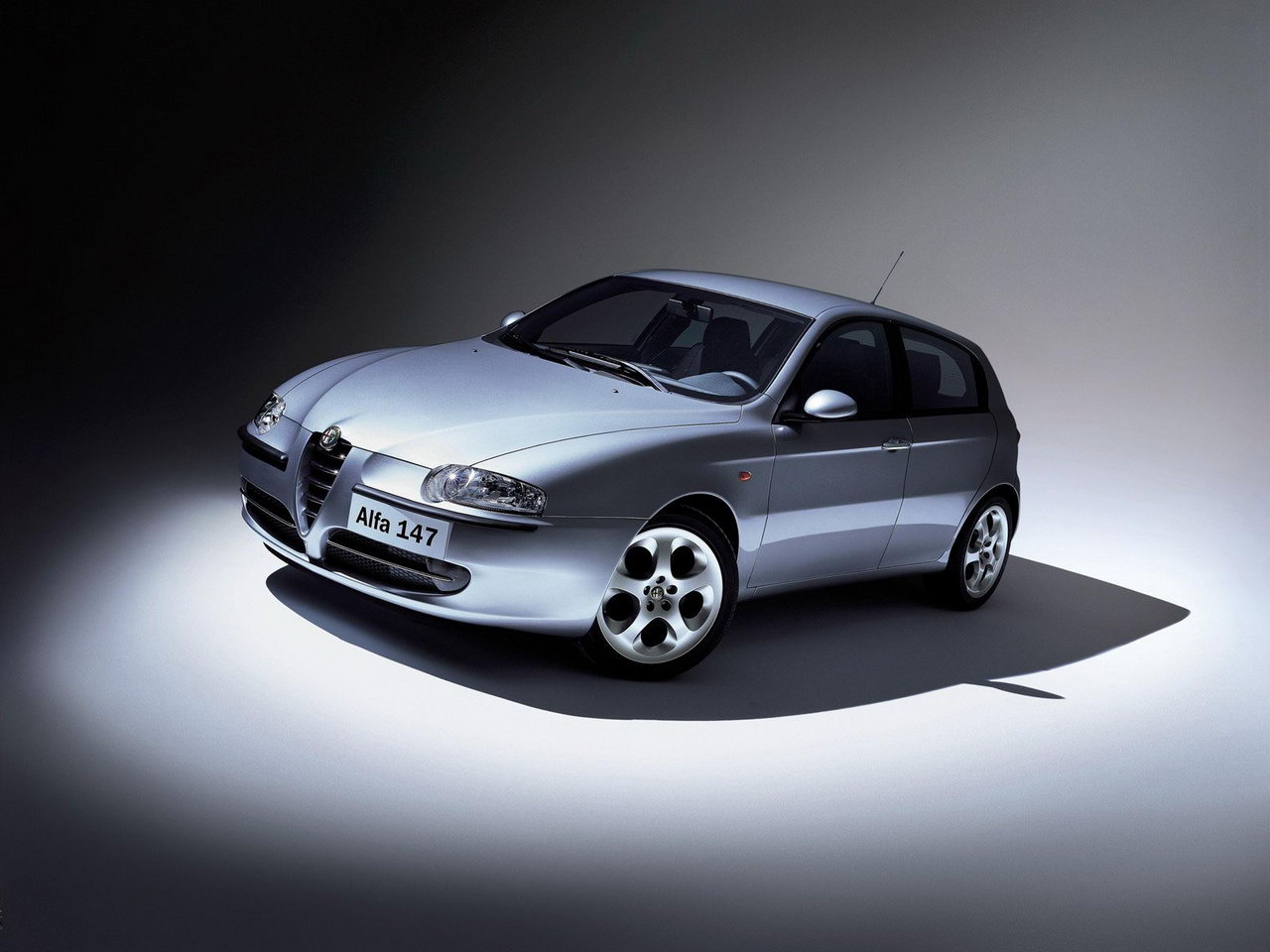 Alfa Romeo 147 001.jpg